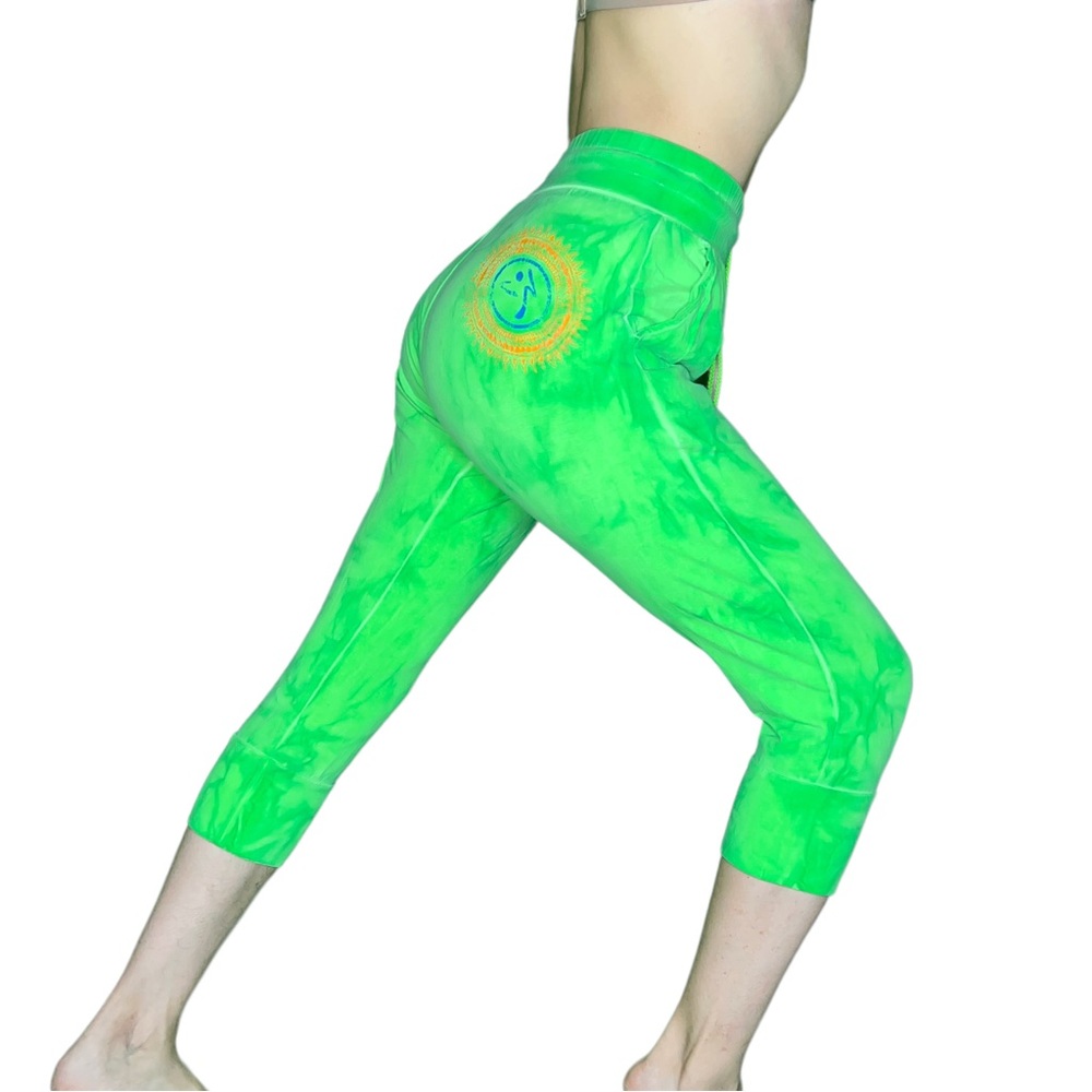 🌟ZUMBA WEAR🌟Women Bright Green Joggers Size XS